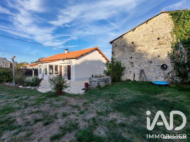 Maison vente à Charmé, Charente