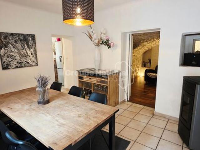 Maison vente à Nîmes, Tresques