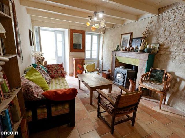 Maison vente à Nontron, Varaignes