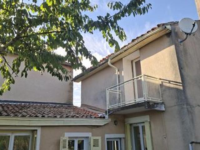 Maison vente à Saintes, La Vallée