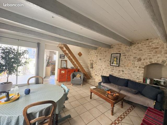 Maison vente à Nîmes, Bourdic