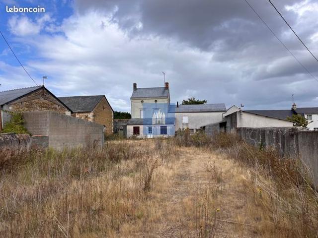 Maison vente à Saumur, Montreuil-bellay