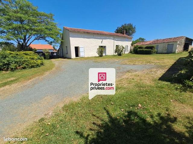 Maison vente à Fontenay-le-Comte, Petosse