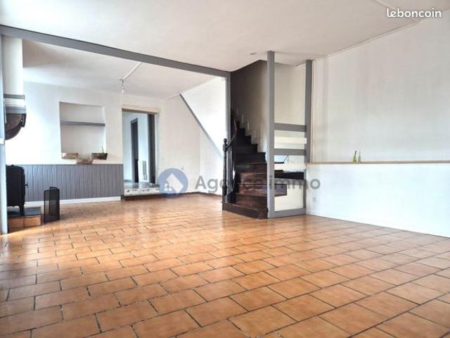 Maison vente à Oloron-Sainte-Marie, Navarrenx