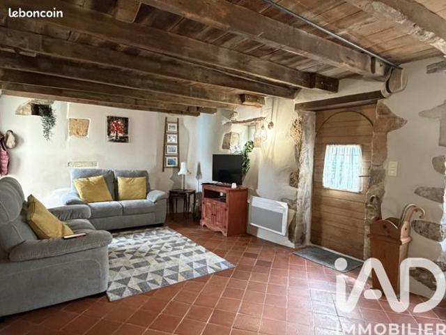 Maison vente à Fontenay-le-Comte, Vouvant