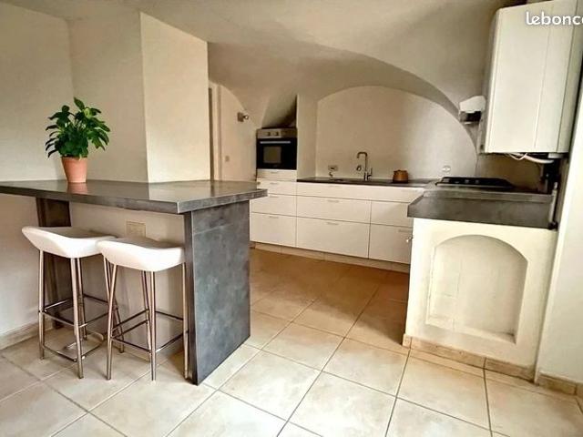 Maison vente à Nîmes, Saint-mamert-du-gard