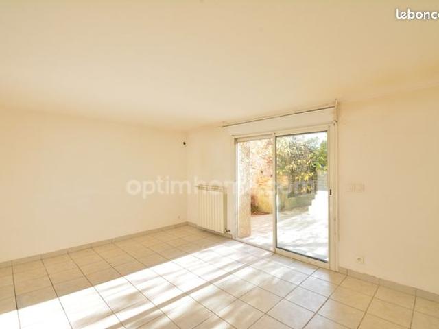 Maison vente à Lodève, Vailhauquès