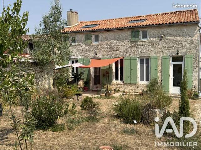 Maison vente à La Rochelle, Thairé
