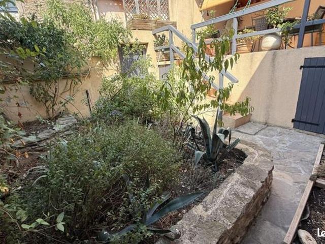 Maison vente à Narbonne, Escales