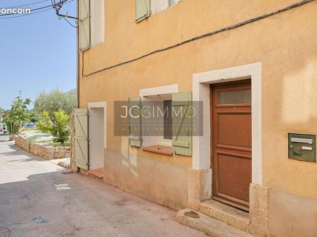 Maison vente à Arrondissement de Toulon, Solliès-toucas