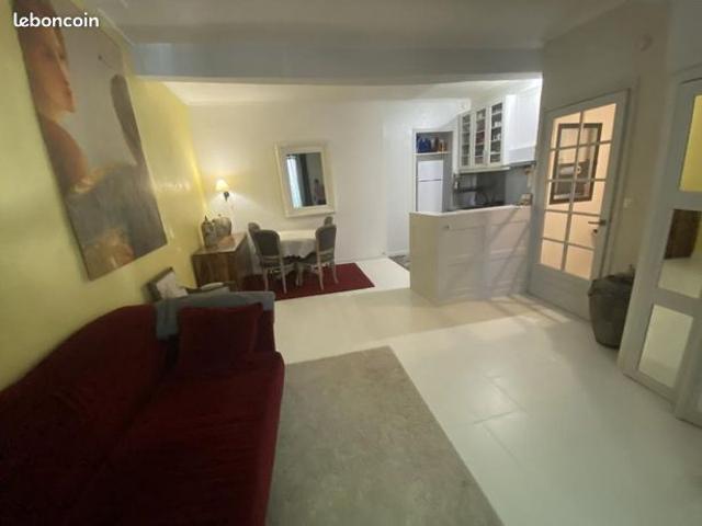 Maison vente à Nîmes, Montagnac