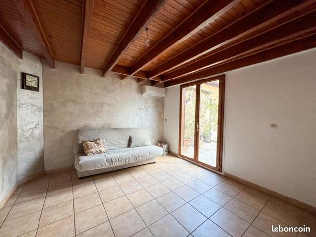 Maison vente à Mâcon, Serrières