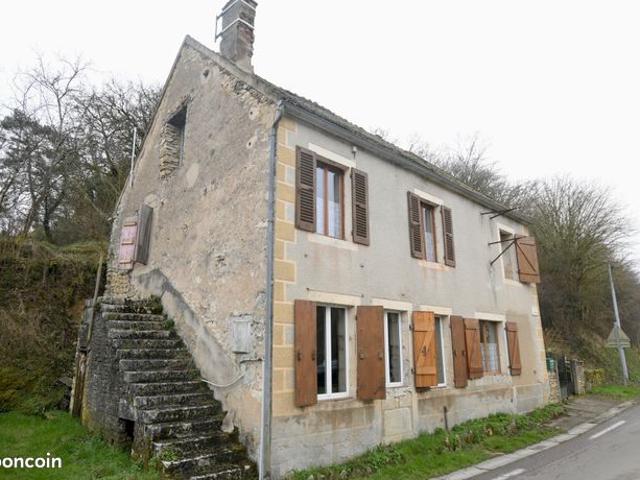 Maison vente à Avallon, Chamoux
