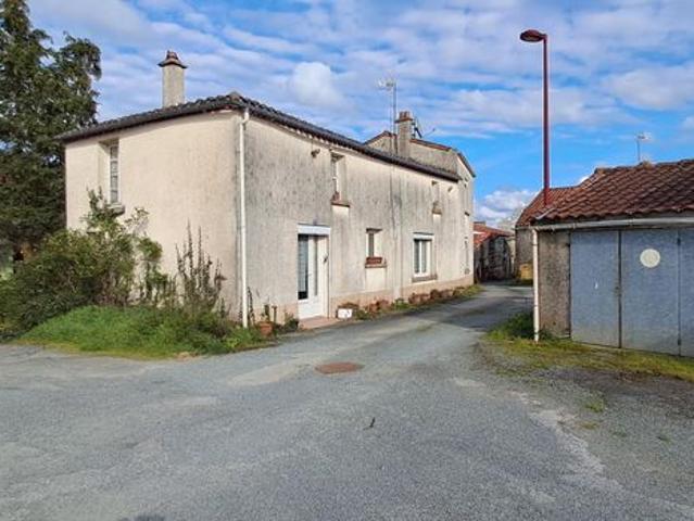 Maison vente à La Roche-sur-Yon, Saint-prouant