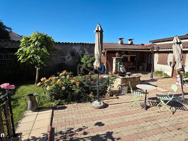 Maison vente à Louhans-Châteaurenaud, La Frette