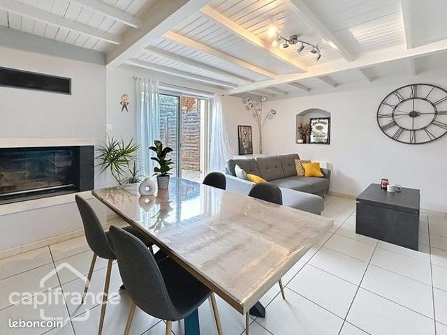 Maison vente à Bressuire, Pas-de-jeu