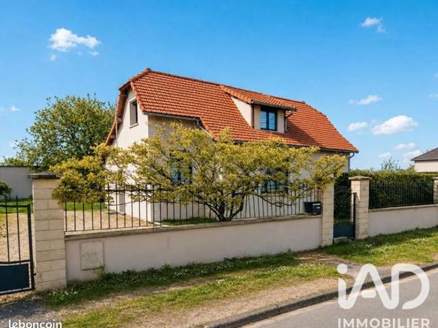Maison vente à Versailles, Bailly