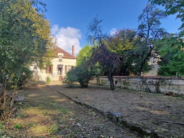 Maison vente à Avallon, Ancy-le-franc