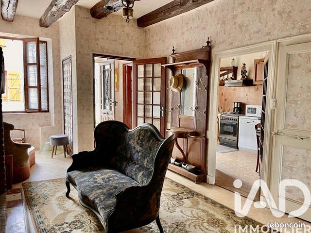 Maison vente à Nontron, Mialet