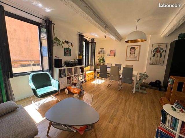 Maison vente à Arrondissement de Toulon, Solliès-toucas