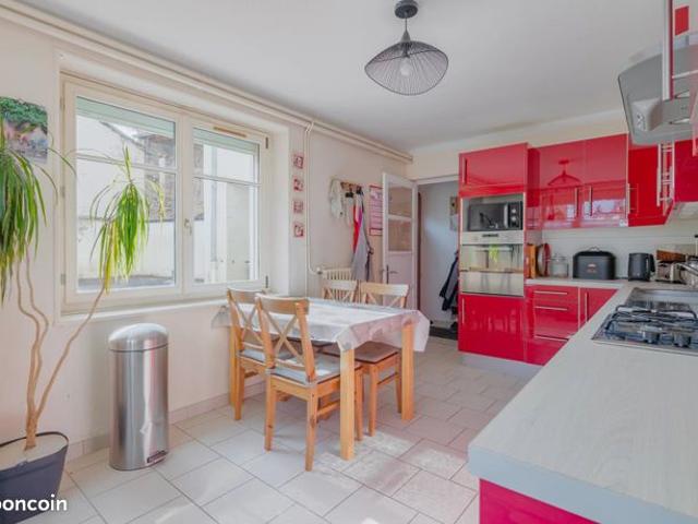 Maison vente à La Roche-sur-Yon, Sainte-cécile