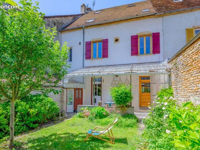 Maison vente à Mâcon, Collonge-en-charollais