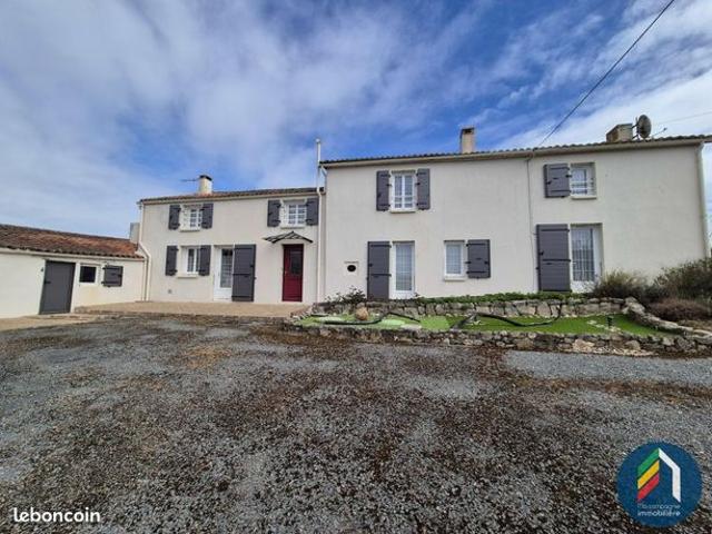 Maison vente à Fontenay-le-Comte, Tallud-sainte-gemme
