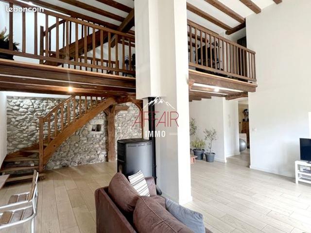 Maison vente à Saint-Julien-en-Genevois, Feigères