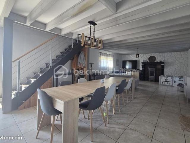 Maison vente à Neuvy-Bouin, Deux-Sèvres