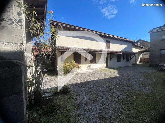 Maison vente à Oloron-Sainte-Marie, Sauveterre-de-béarn