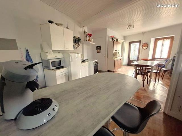 Maison vente à Échandelys, Puy-de-Dôme