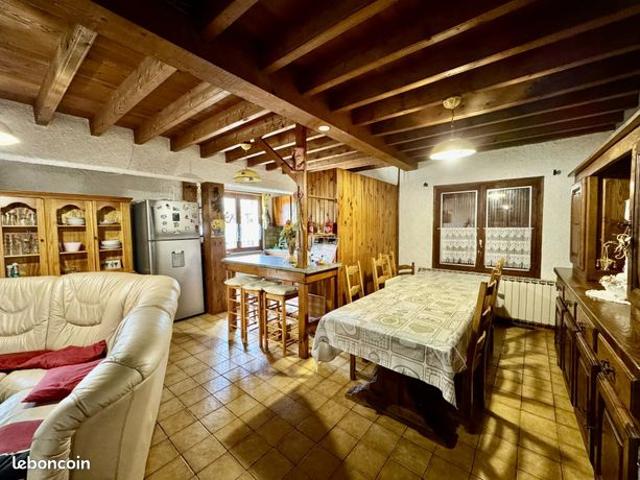 Maison vente à Foix, Quérigut