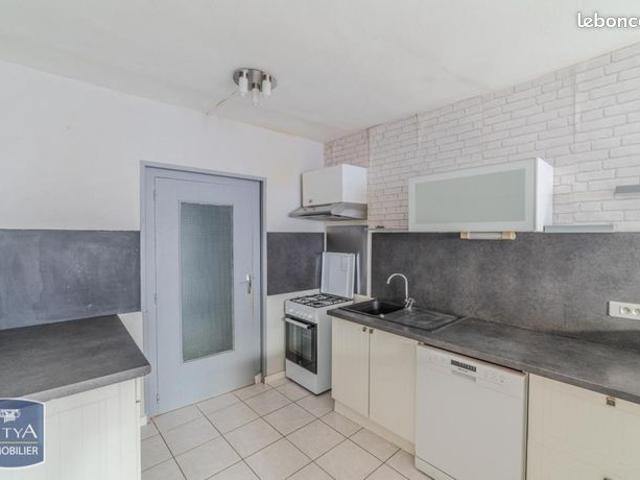 Maison vente à Roanne, Saint-haon-le-châtel