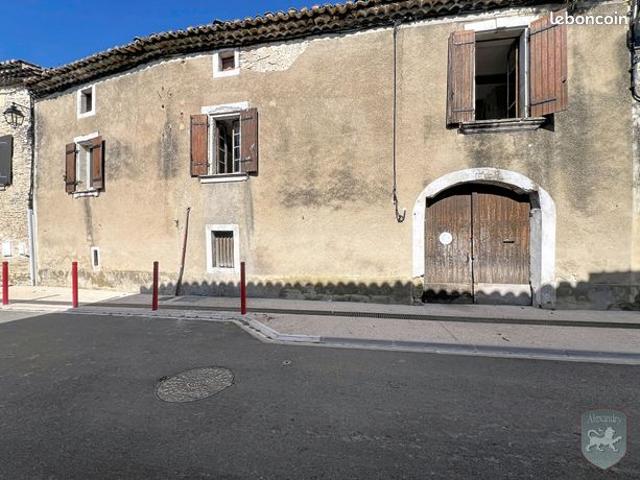 Maison vente à Nîmes, Lirac