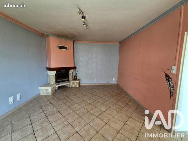 Maison vente à Aubusson, Féniers