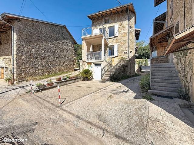 Maison vente à Nantua, Boyeux-saint-jérôme