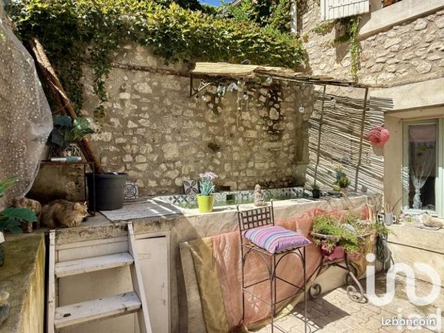 Maison vente à Arles, Noves