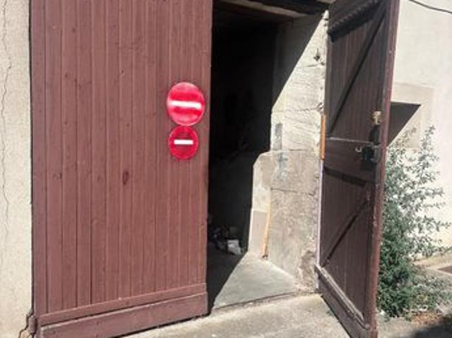 Maison vente à Arles, Cabannes