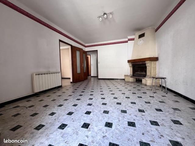 Maison vente à Nîmes, Aramon