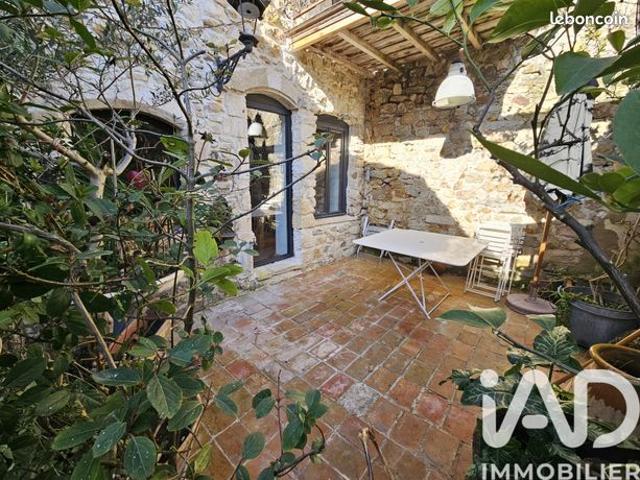Maison vente à Nîmes, Aiguèze