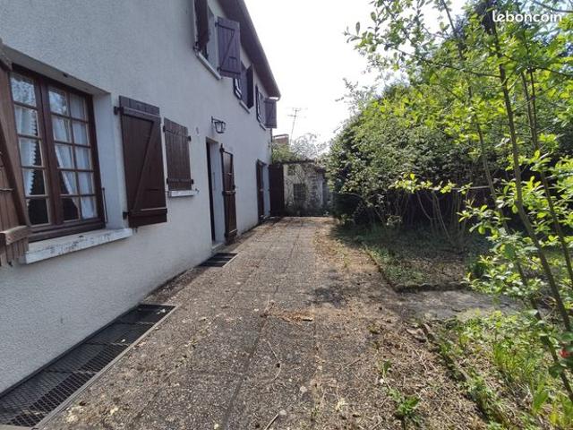 Maison vente à Brillac, Charente