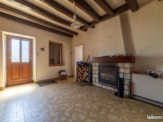 Maison vente à Bourges, Chârost