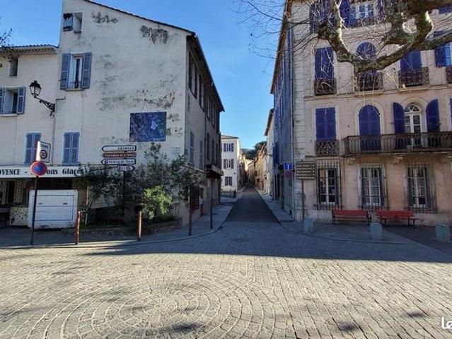 Maison vente à Arrondissement de Toulon, Collobrières