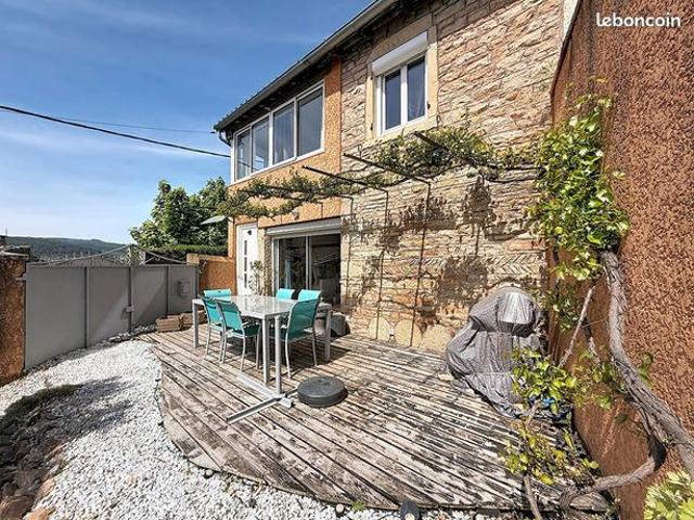 Maison vente à Mâcon, La Roche-vineuse