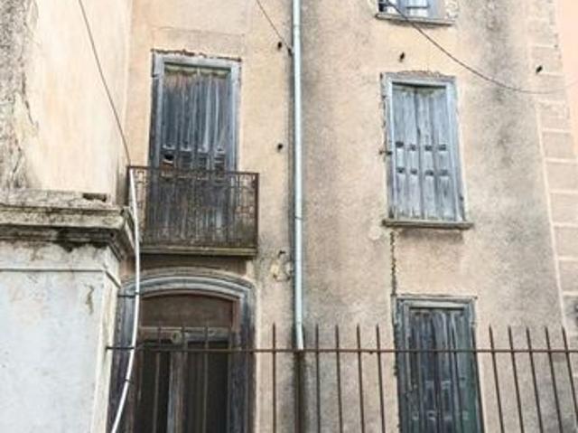 Maison vente à Narbonne, Tuchan
