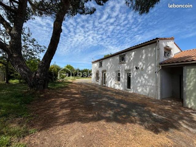 Maison vente à La Roche-sur-Yon, Montaigu