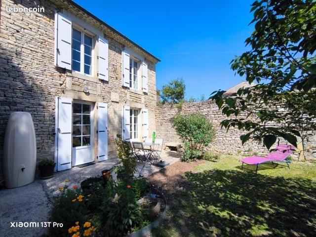 Maison vente à Saint-Jean-d'Angély, Asnières-la-giraud