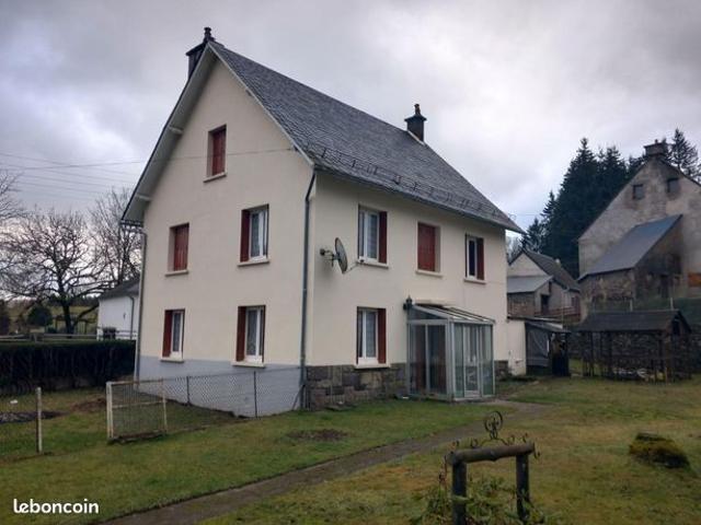 Maison vente à Marcenat, Allier