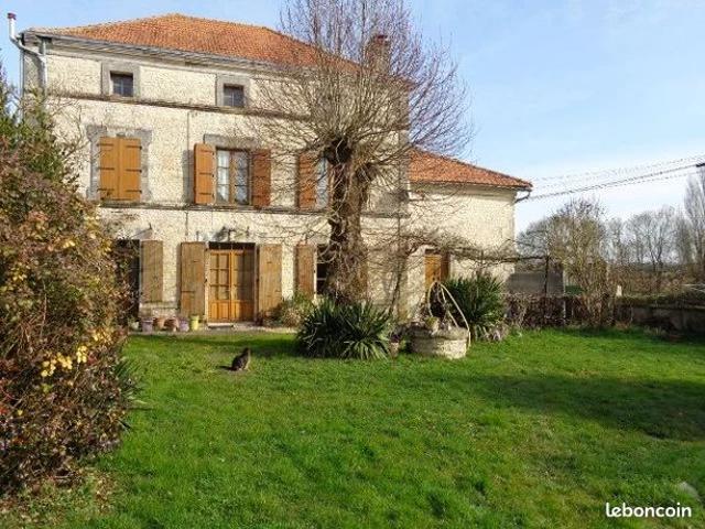 Maison vente à Confolens, Longré