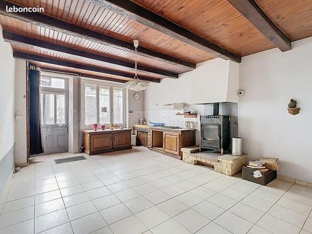Maison vente à Troyes, Dampierre